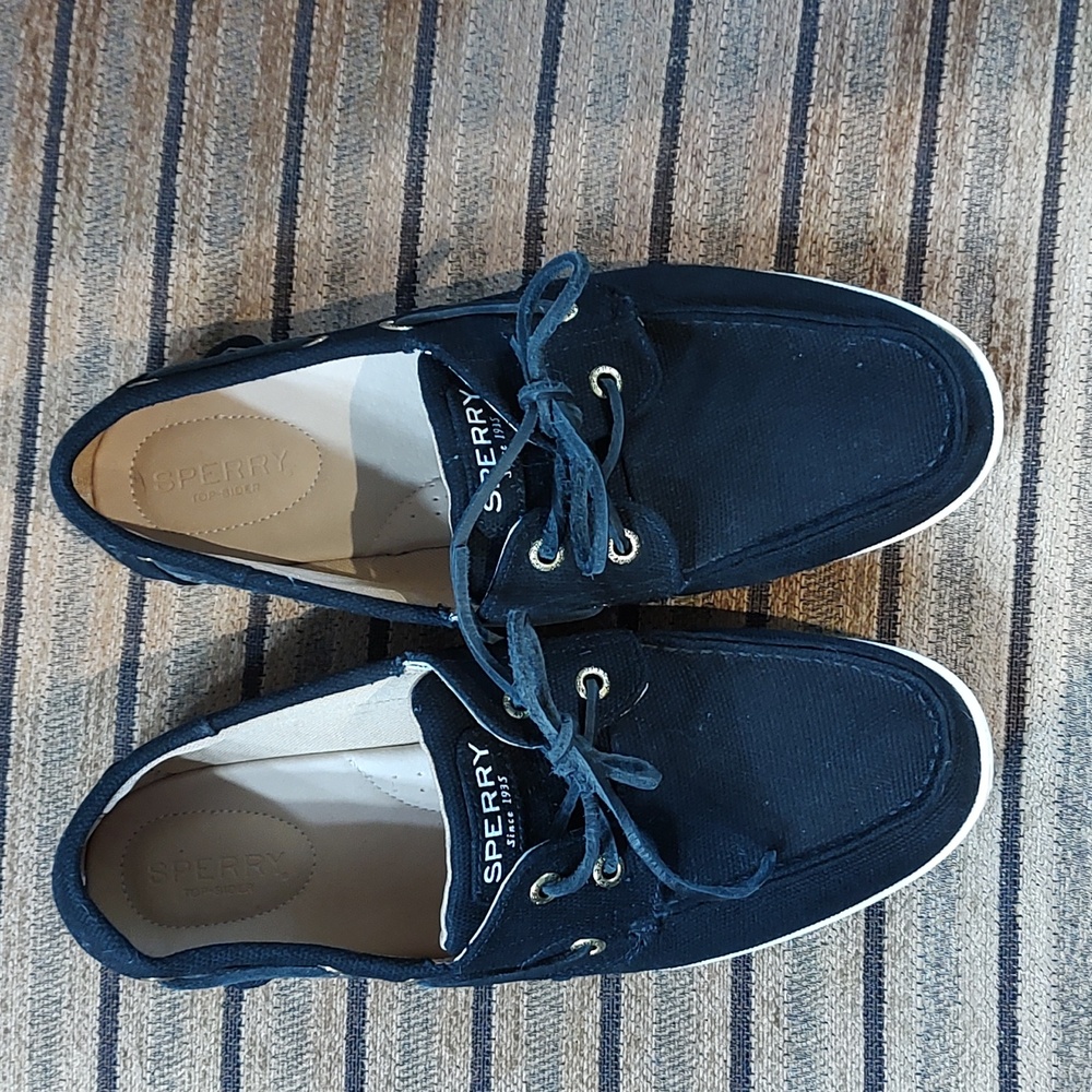 Black Sperry